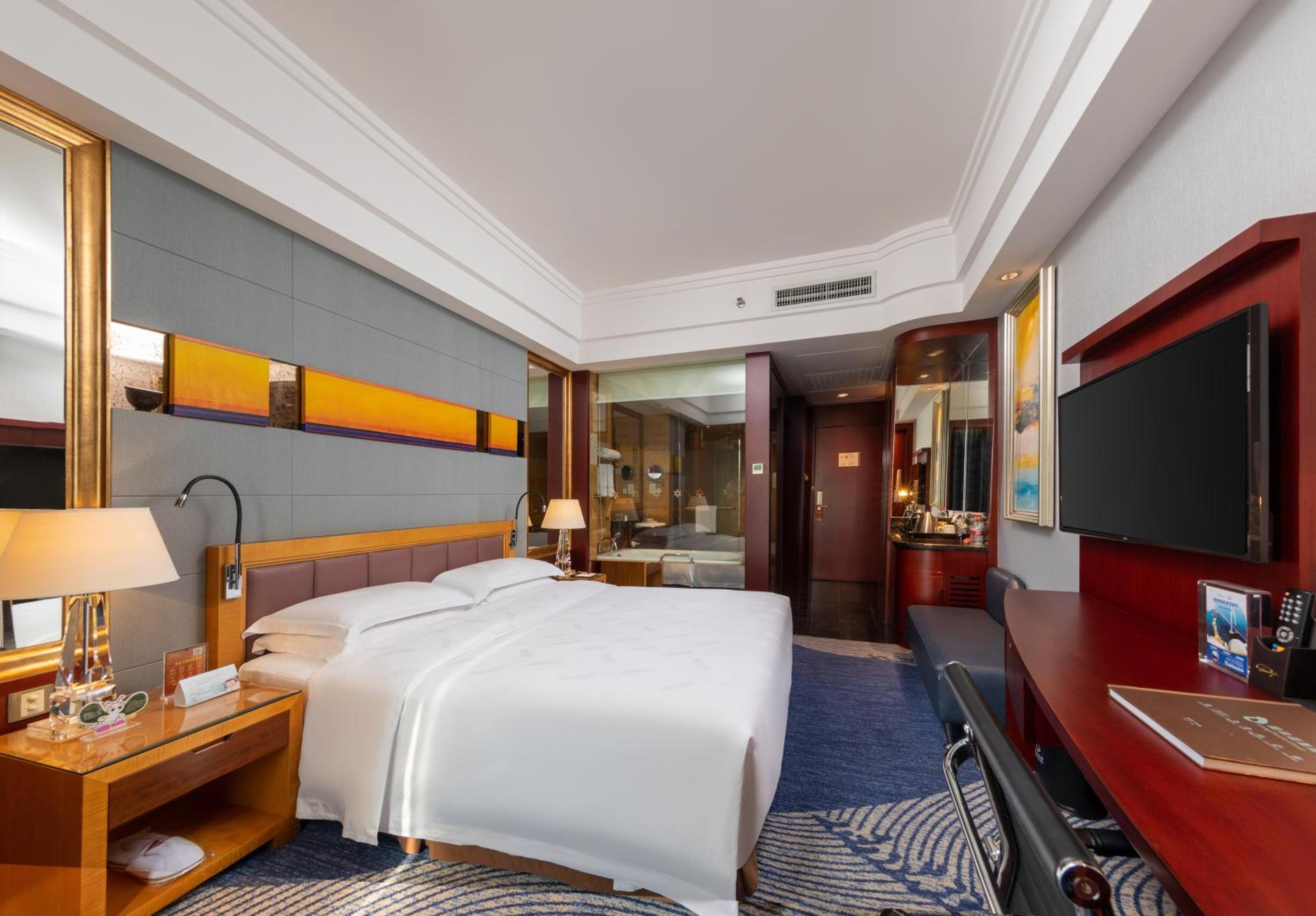 Executive City View King Bed Room(Free Welcome Fruit)