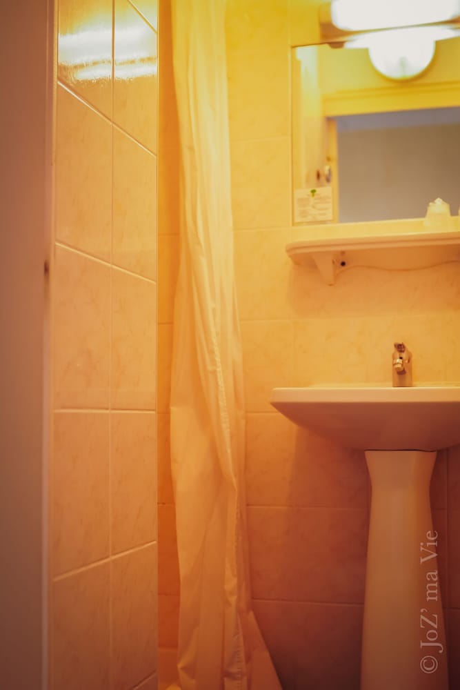 Classic Double Room - Photo 13
