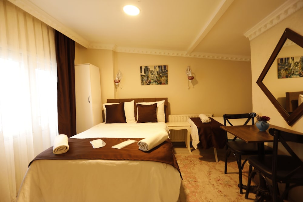 Standard Triple Room, 1 Bedroom photo 2