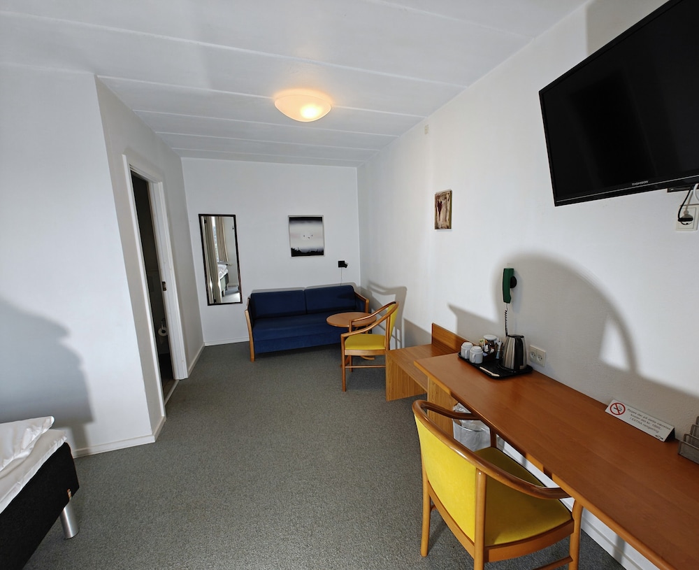 Double Room, 1 Double Bed with Sofa bed photo 3