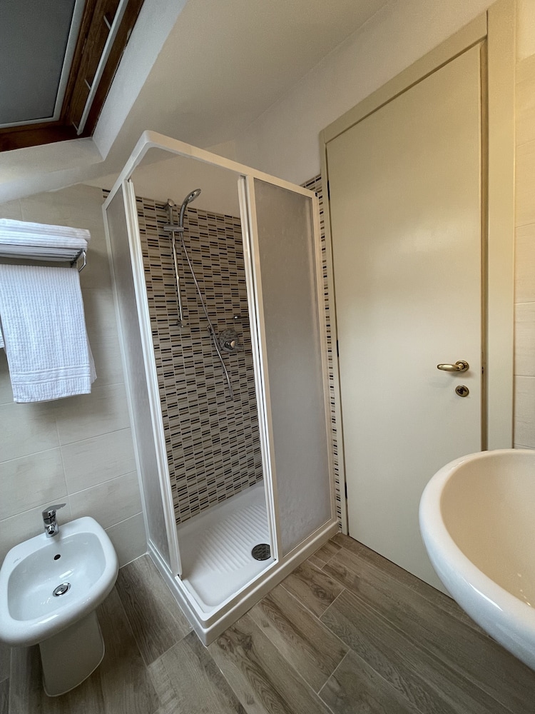 Superior Triple Room photo 2