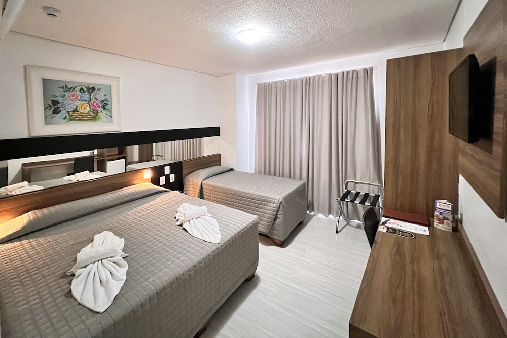 Luxury Triple Room photo 2