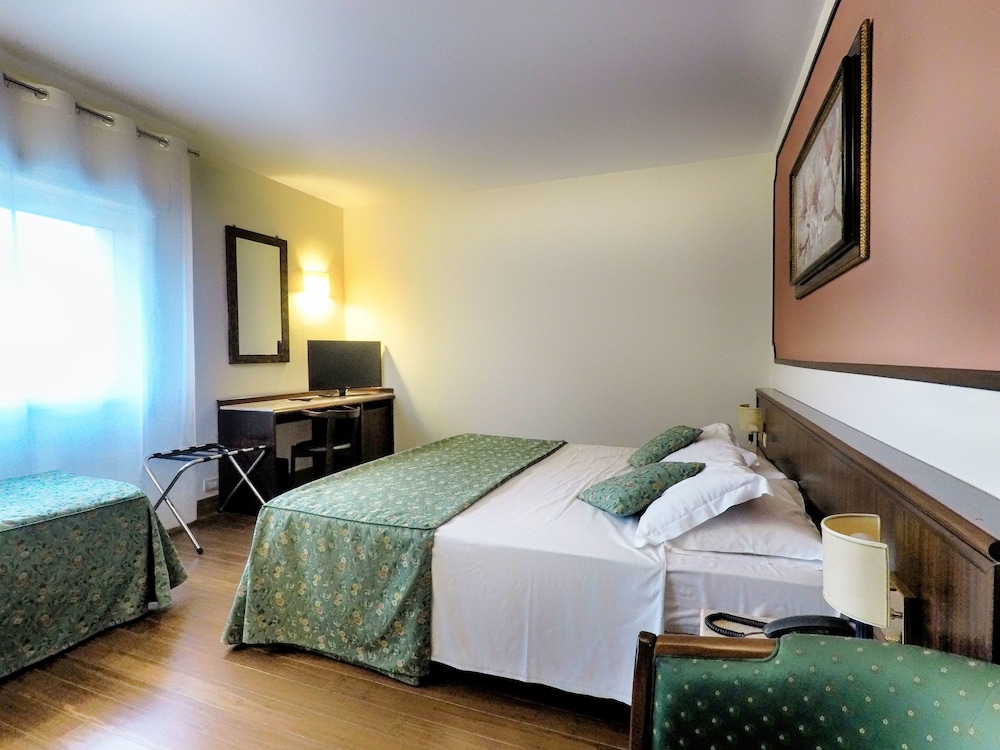 Comfort Double or Twin Room photo 2