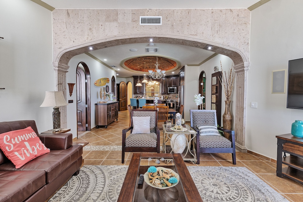 Traditional Suite