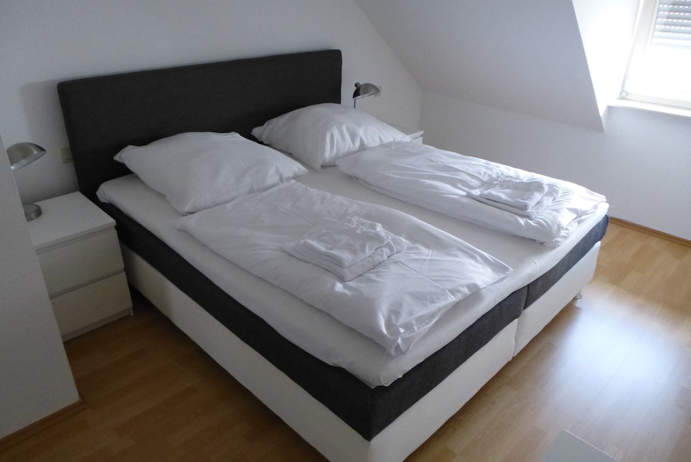 Economy Double Room, Shared Bathroom photo 1
