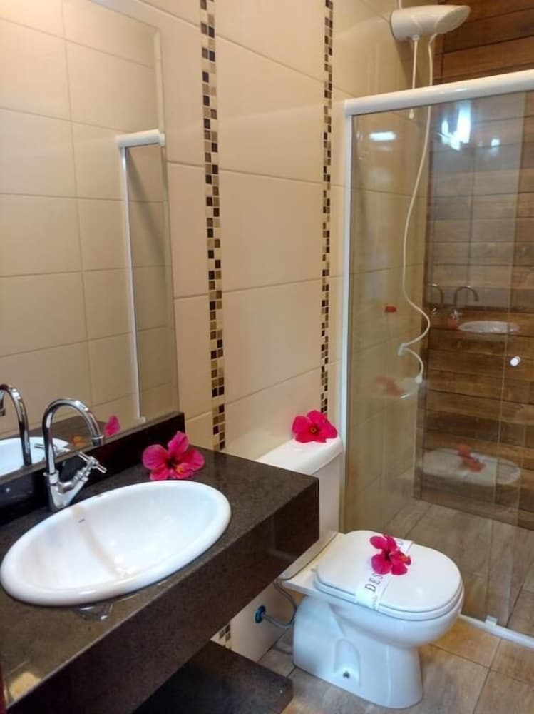 Standard Suite - Photo 5
