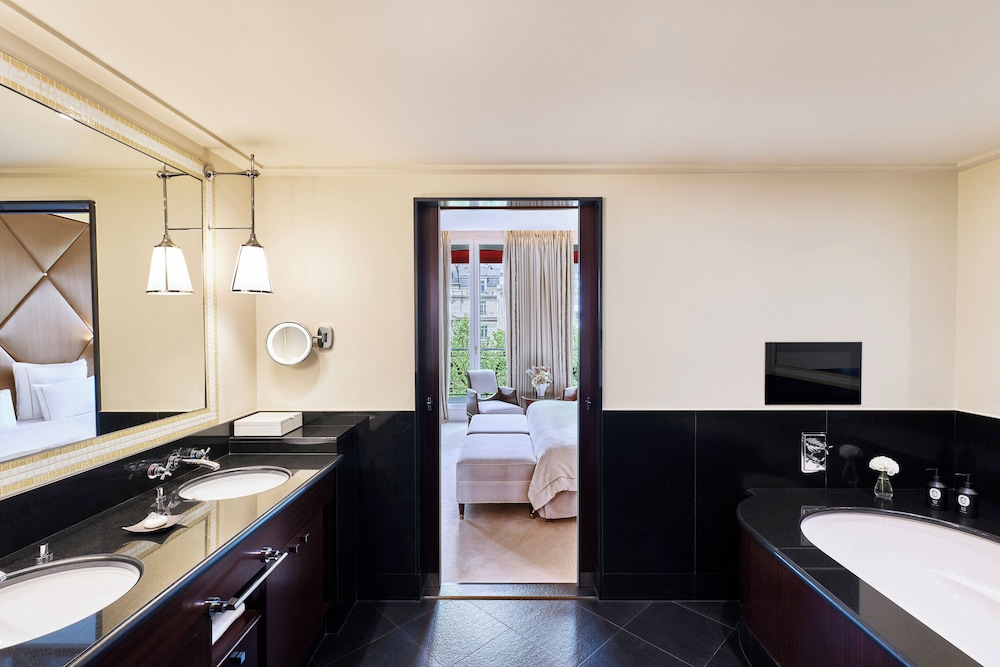 Grand Suite (Prestige Champs-Elysées) Grand Suite (Prestige Champs-Elysées)
