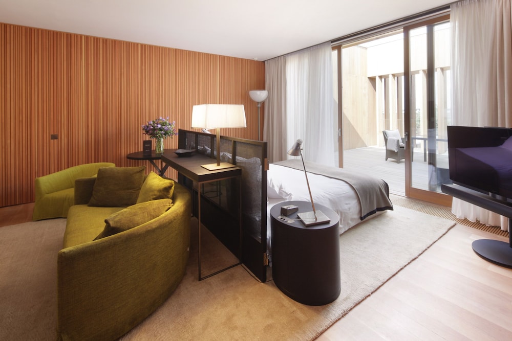 Exclusive Suite photo 1