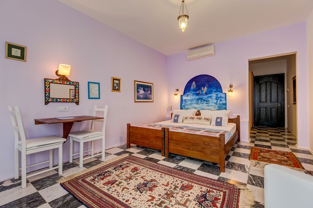 Twin Room, Balcony - Photo 3