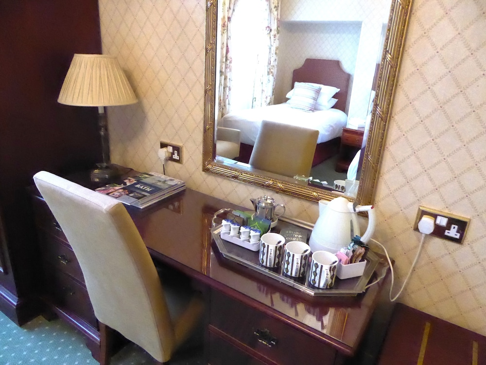 Triple Room, Ensuite photo 3