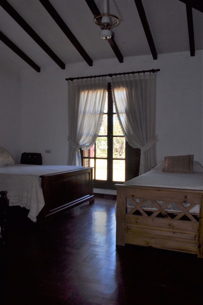 Family Room, Multiple Beds, Ensuite, Courtyard View photo 1