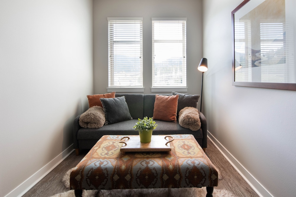Condo, 3 Bedrooms photo 3