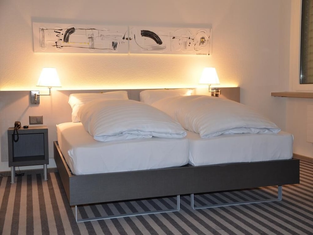 Standard Double or Twin Room photo 1