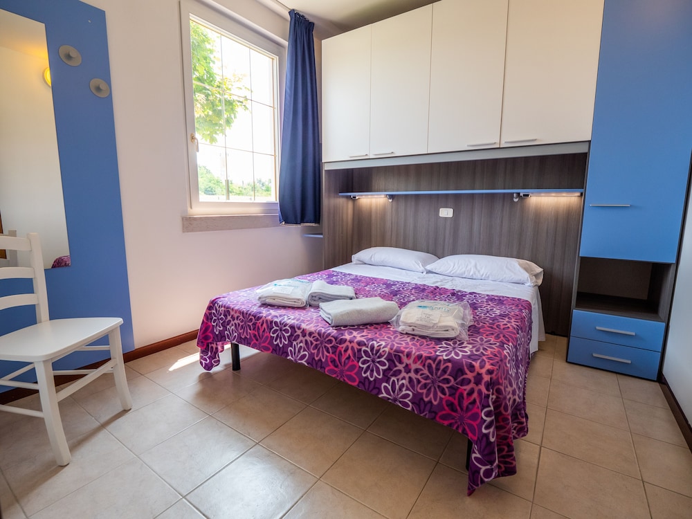 Premium Apartment, 2 Bedrooms, Terrace, Garden View