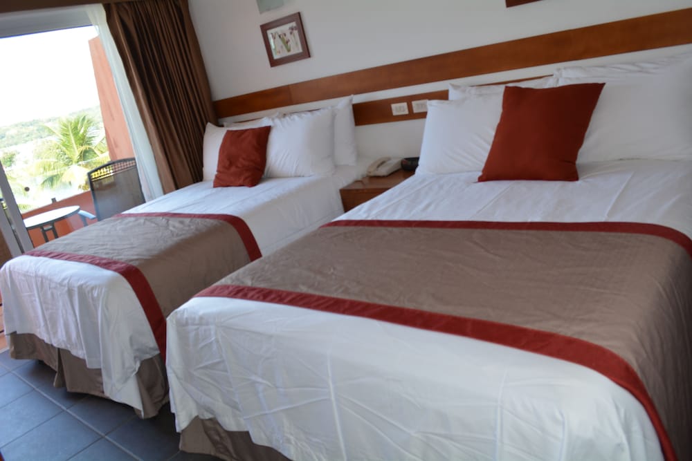 Standard Double Room, 2 Double Beds - Photo 1