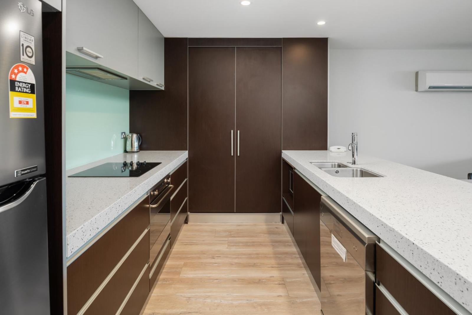 Quay Waterfront Apartment photo 3