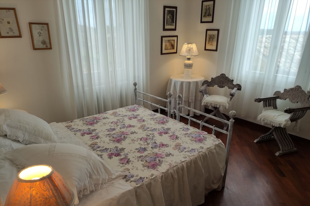 Family Suite, Private Bathroom, Garden Area photo 3
