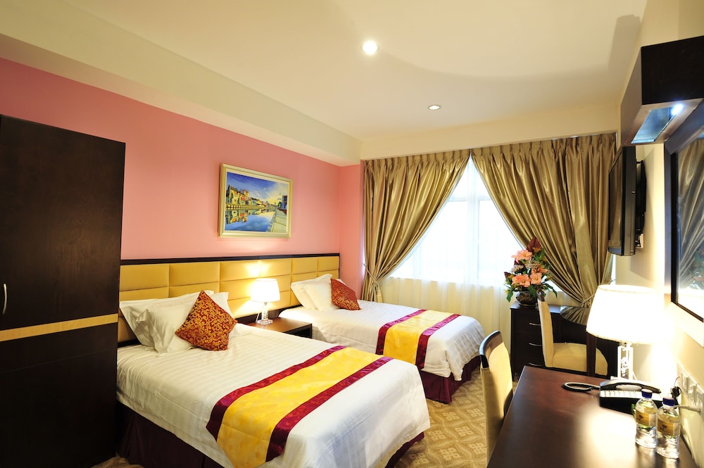 Deluxe Room, 2 Twin Beds photo 3