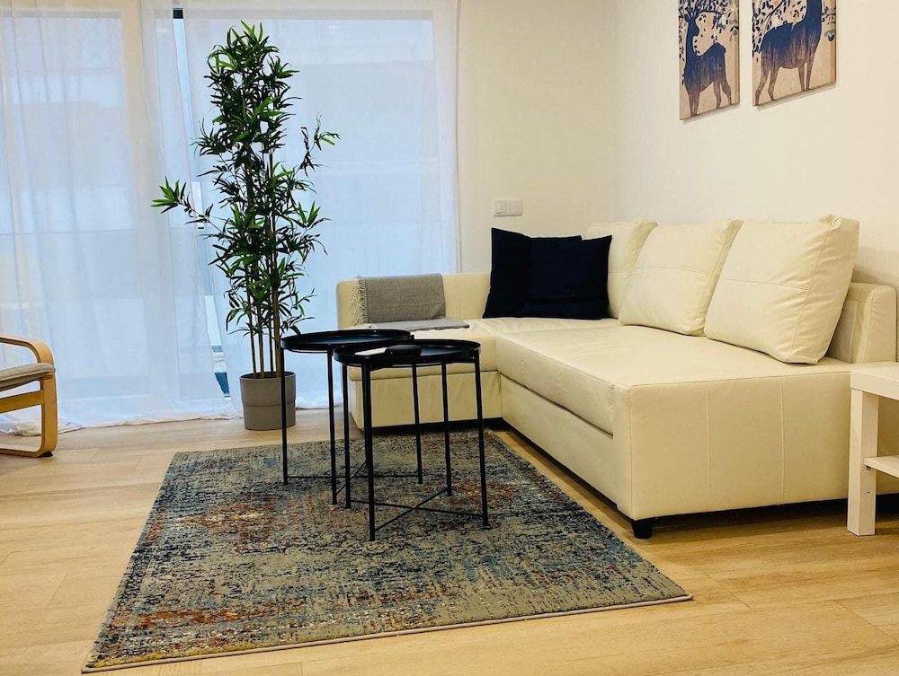 Apartment photo 1