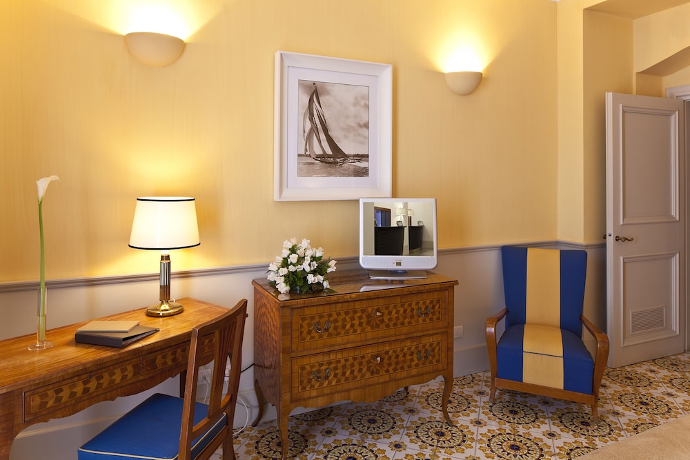 Superior Double or Twin Room, 1 Double or 2 Twin Beds, Balcony, Garden View - Photo 3