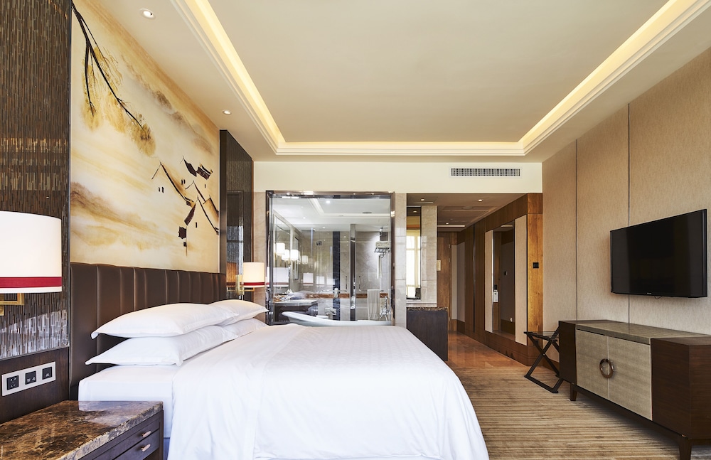 Room, 1 King Bed photo 2