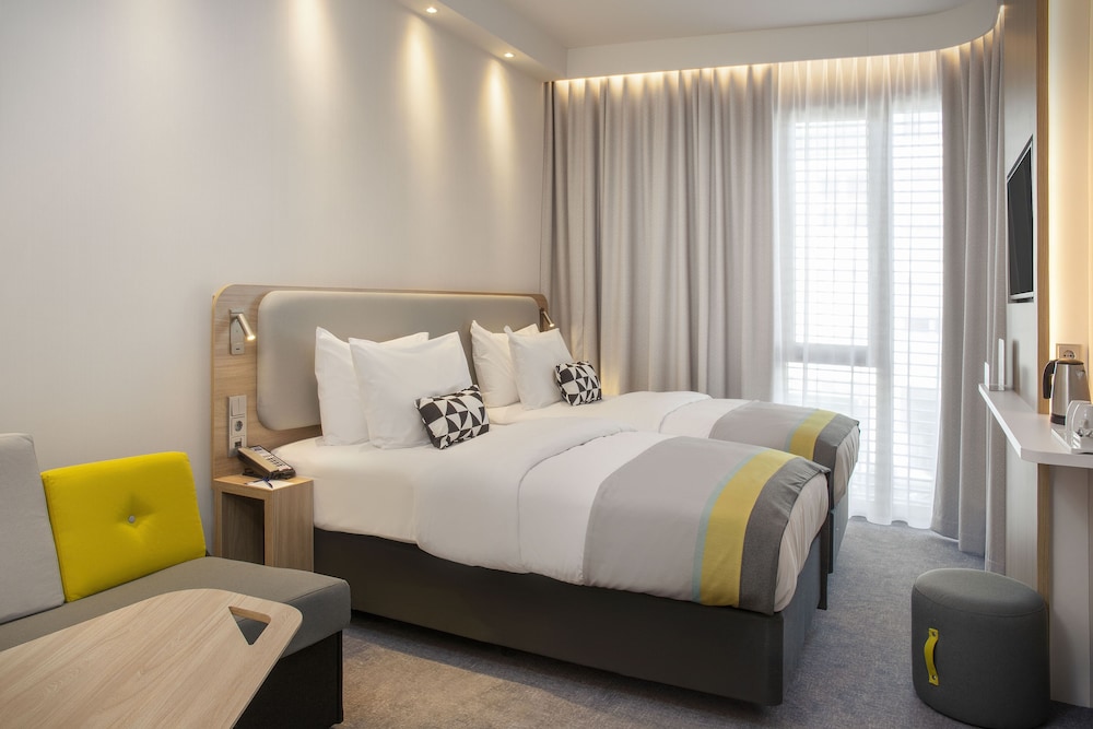Standard Room, Multiple Beds photo 1