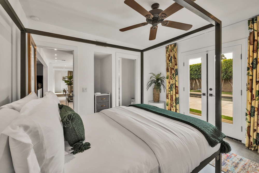 House, Multiple Beds, Pool Access, Pool View (Sunny Dunes)