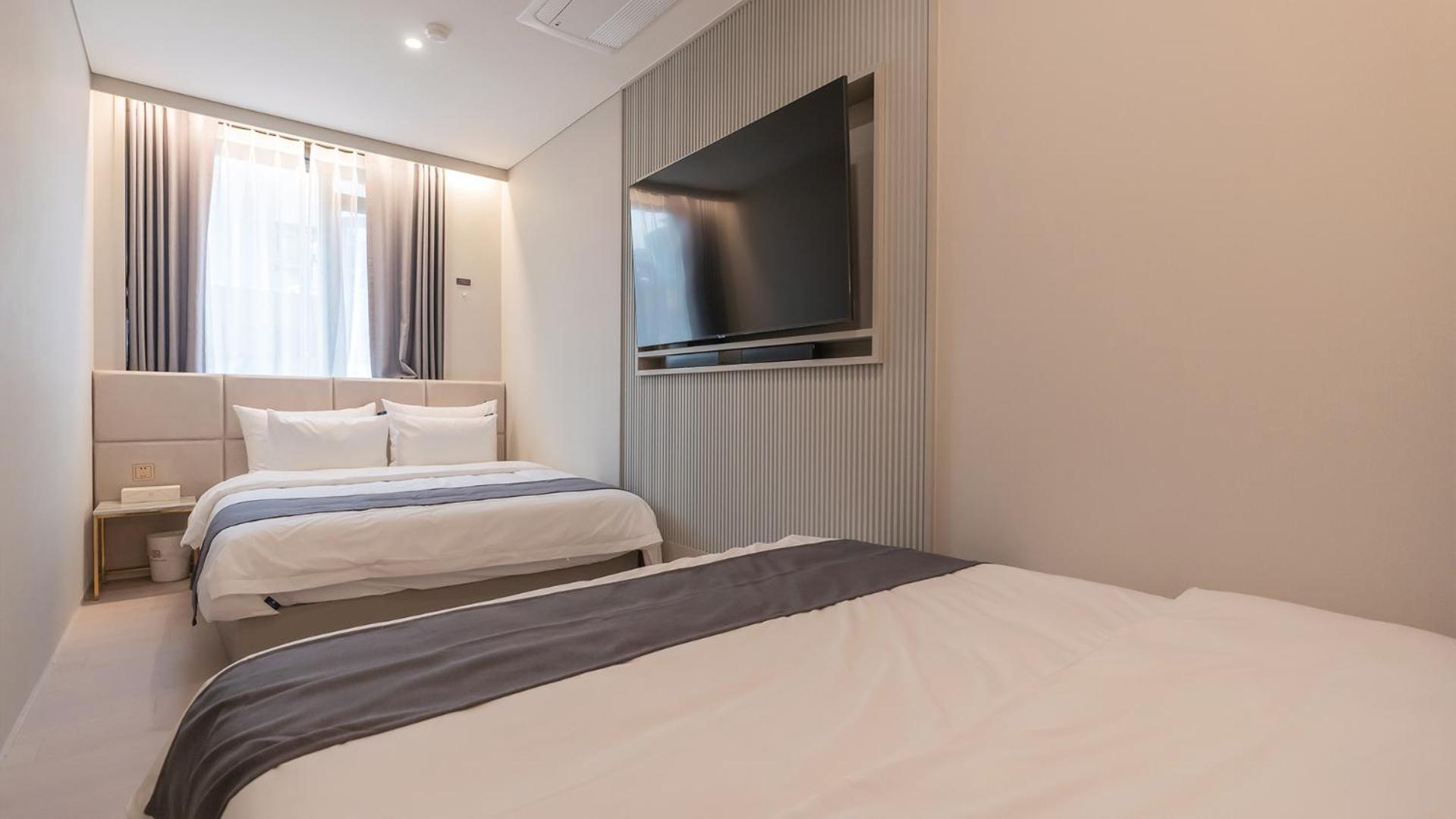 Grand Quadruple Room photo 1