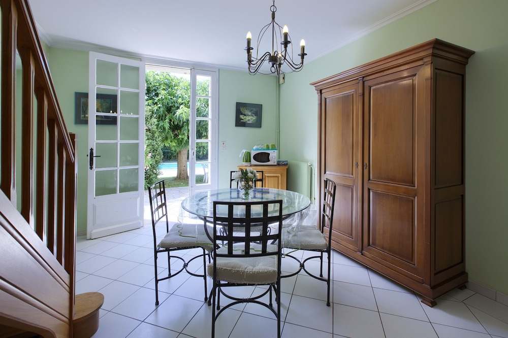 Suite, 2 Bedrooms photo 2