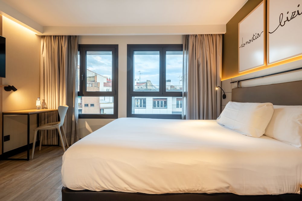 Superior Room - Photo 2