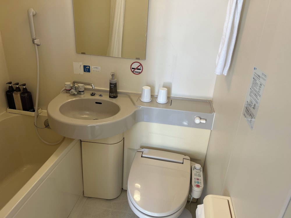 1F Western-style Twin Room, Non Smoking photo 3