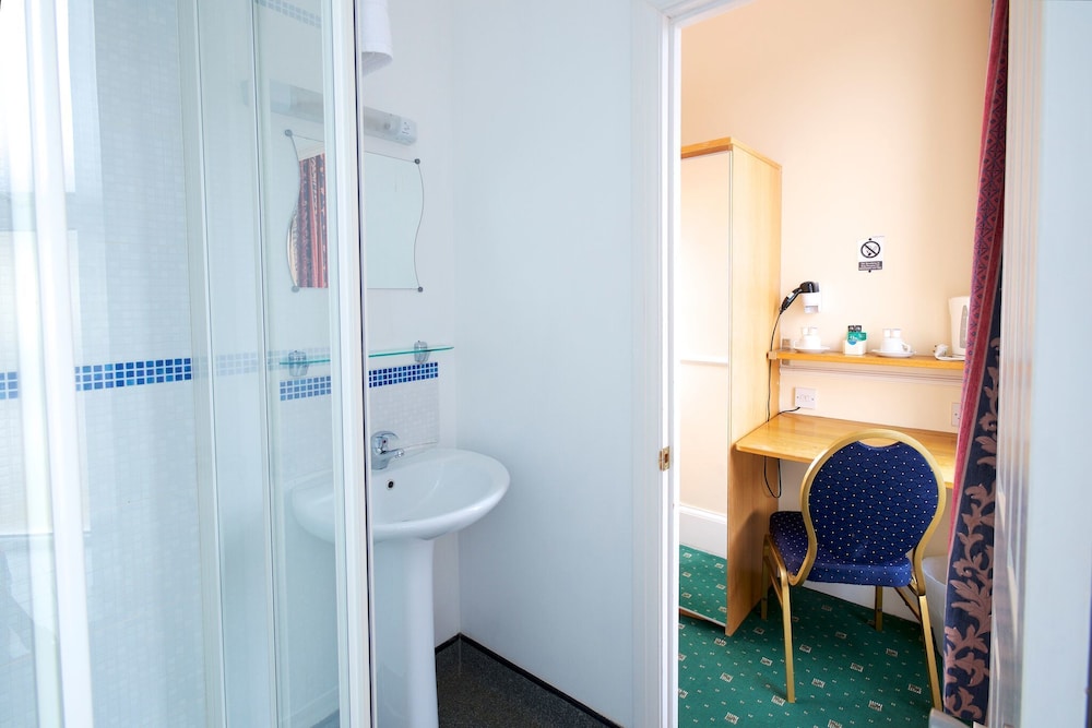 Double Room - Photo 5