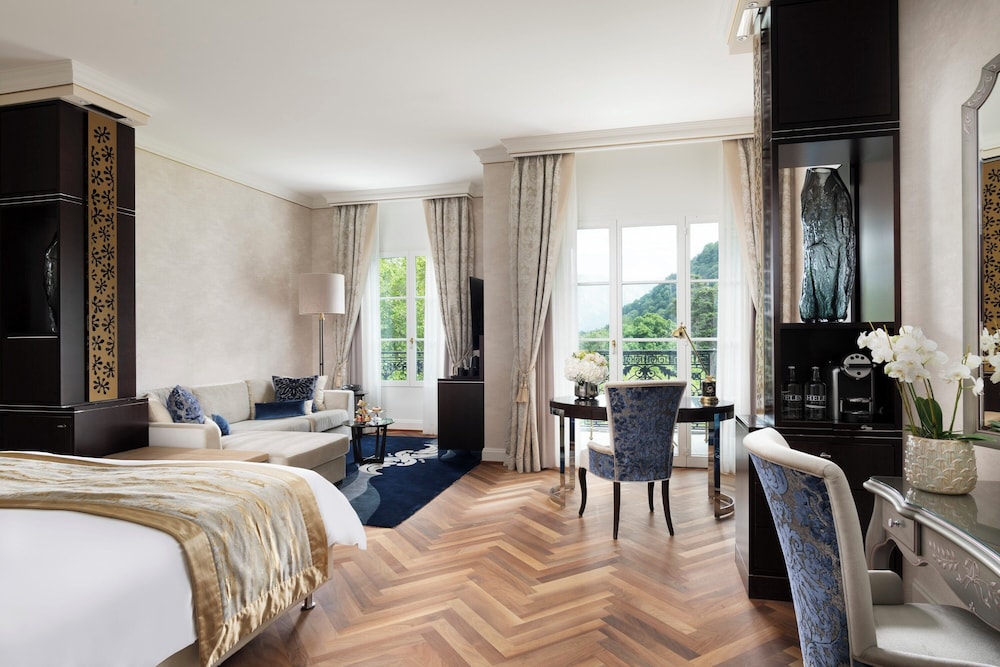 Junior Suite (Deluxe) photo 1
