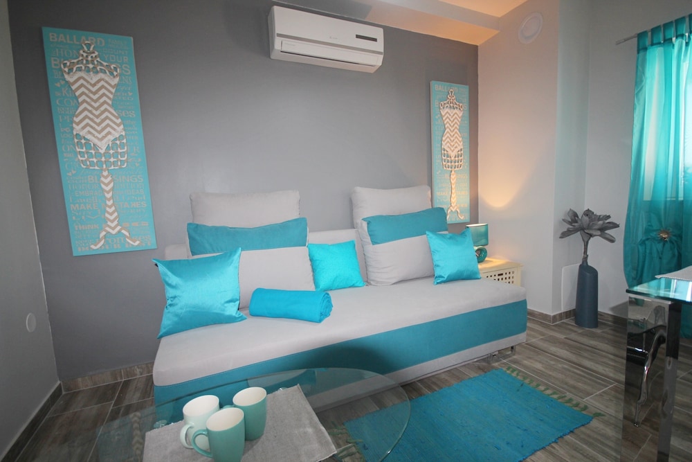 Apartment, 2 Bedrooms, Terrace photo 3