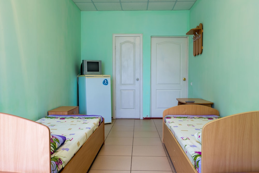 Twin Room (Budget) photo 1