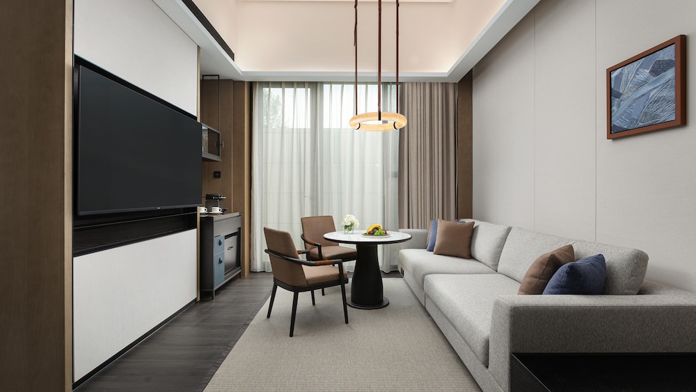 Suite, 1 Bedroom (Private Hot Spring)