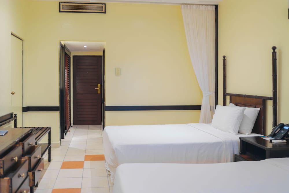 Deluxe Twin Room photo 3