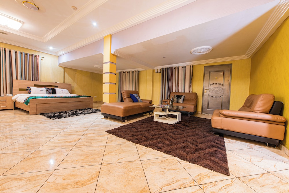 Presidential Room, Pool View