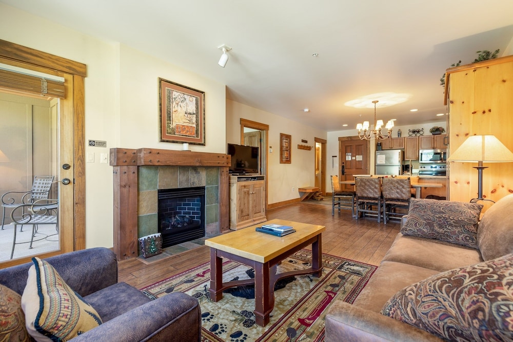 Condo, 1 Bedroom