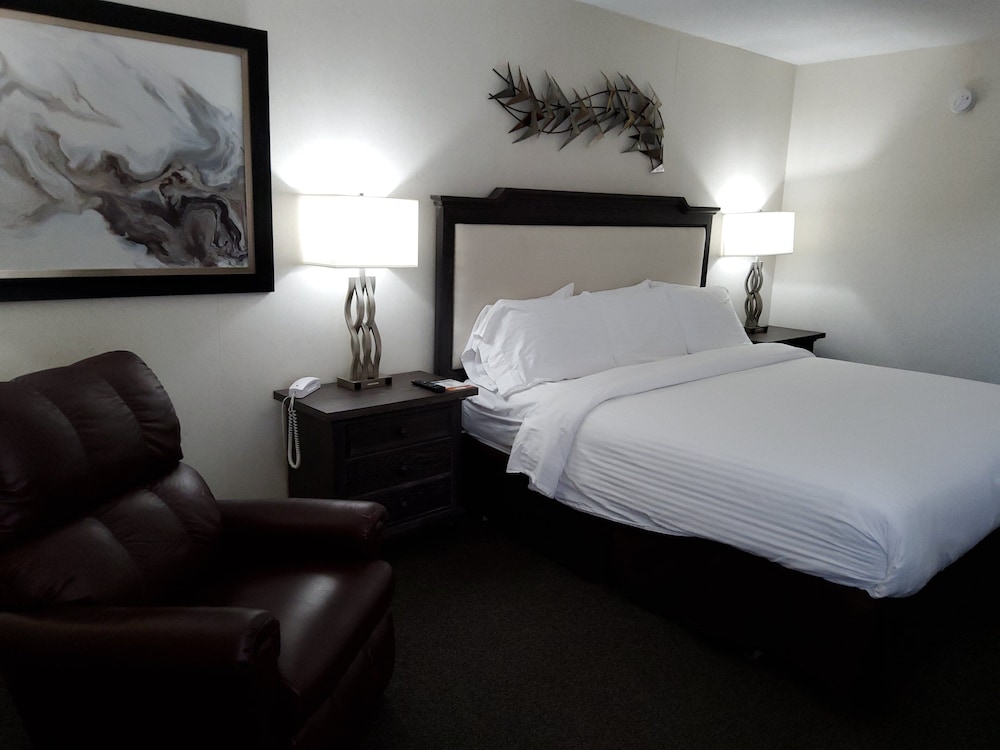 Standard Room, 1 King Bed photo 2