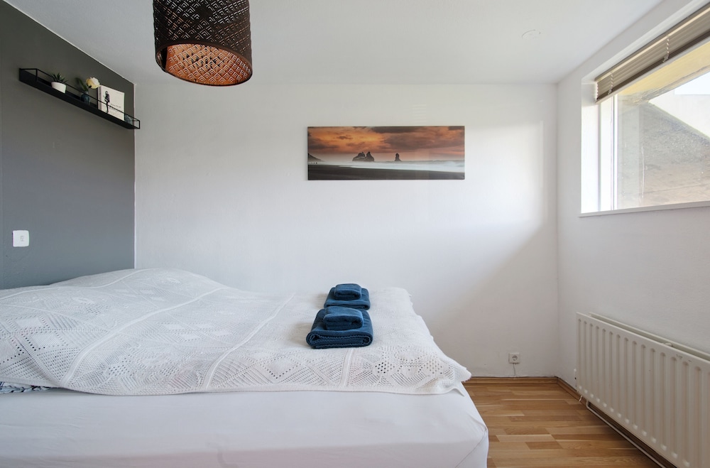 Economy Double Room, Shared Bathroom photo 2