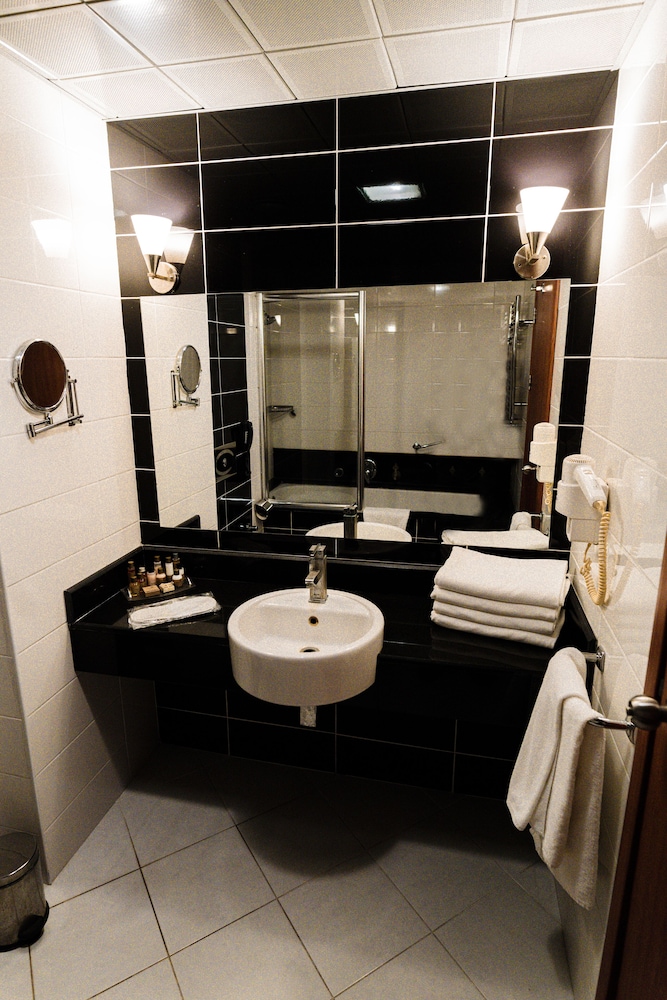 Standard Triple Room, 1 Bedroom photo 2