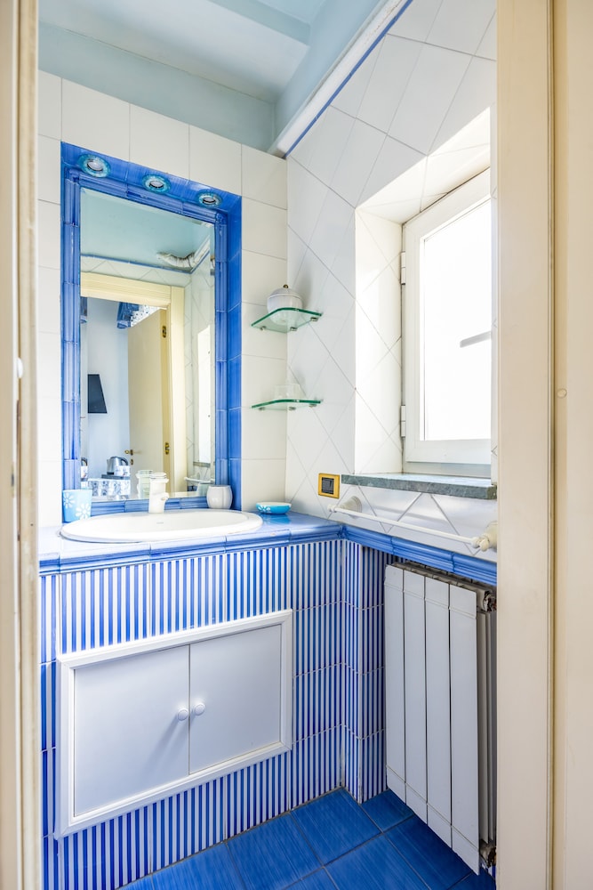 Standard Double Room - Photo 14