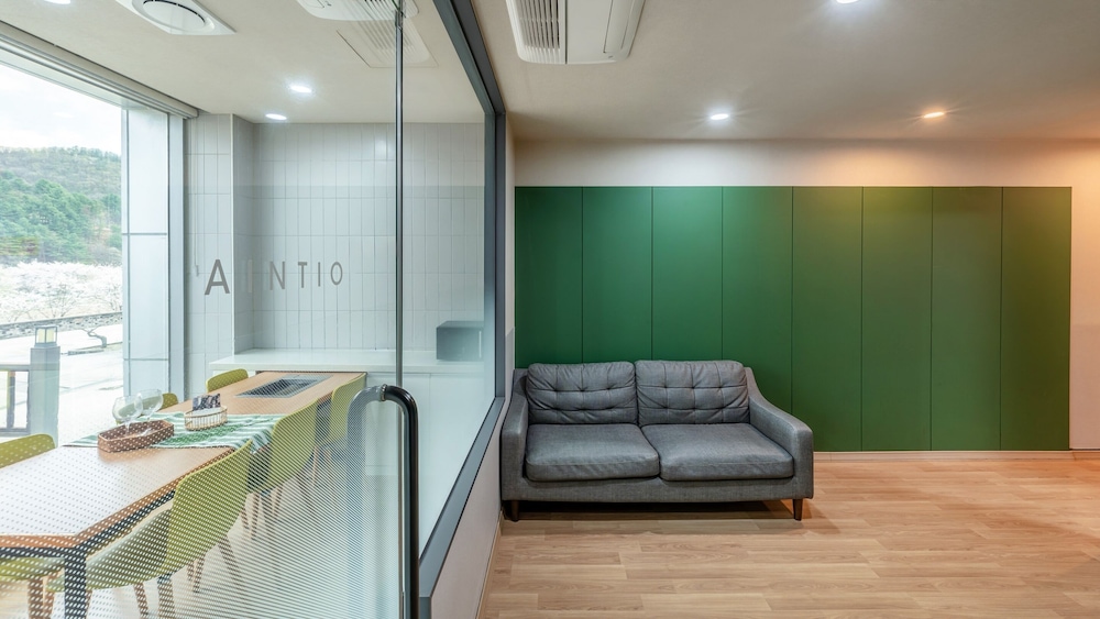 Basic Room, 1 Bedroom (Room B103 (Couple/Family Room)) - Photo 2