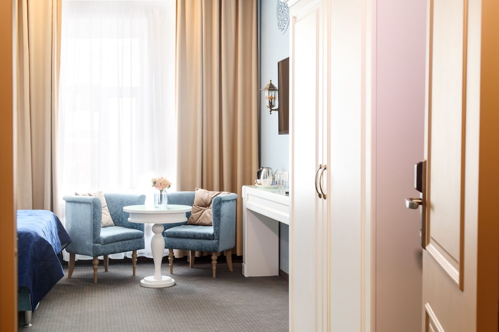 Junior Double Or Twin Room, City View photo 2