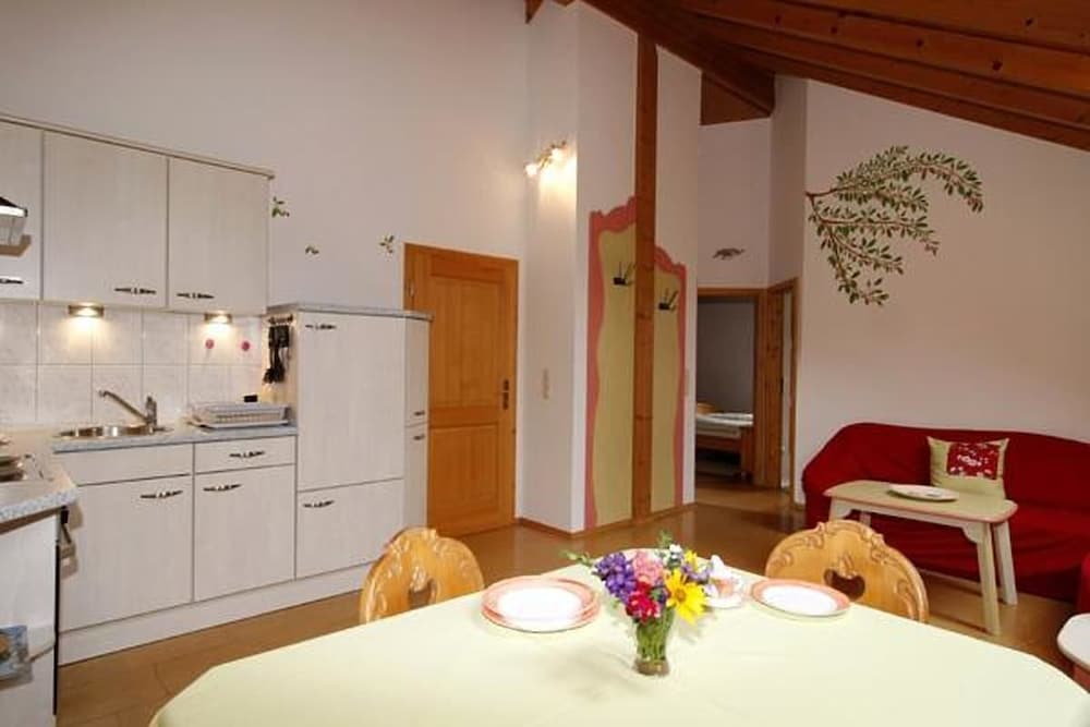 Family Apartment, 2 Bedrooms (Kirsche) photo 3