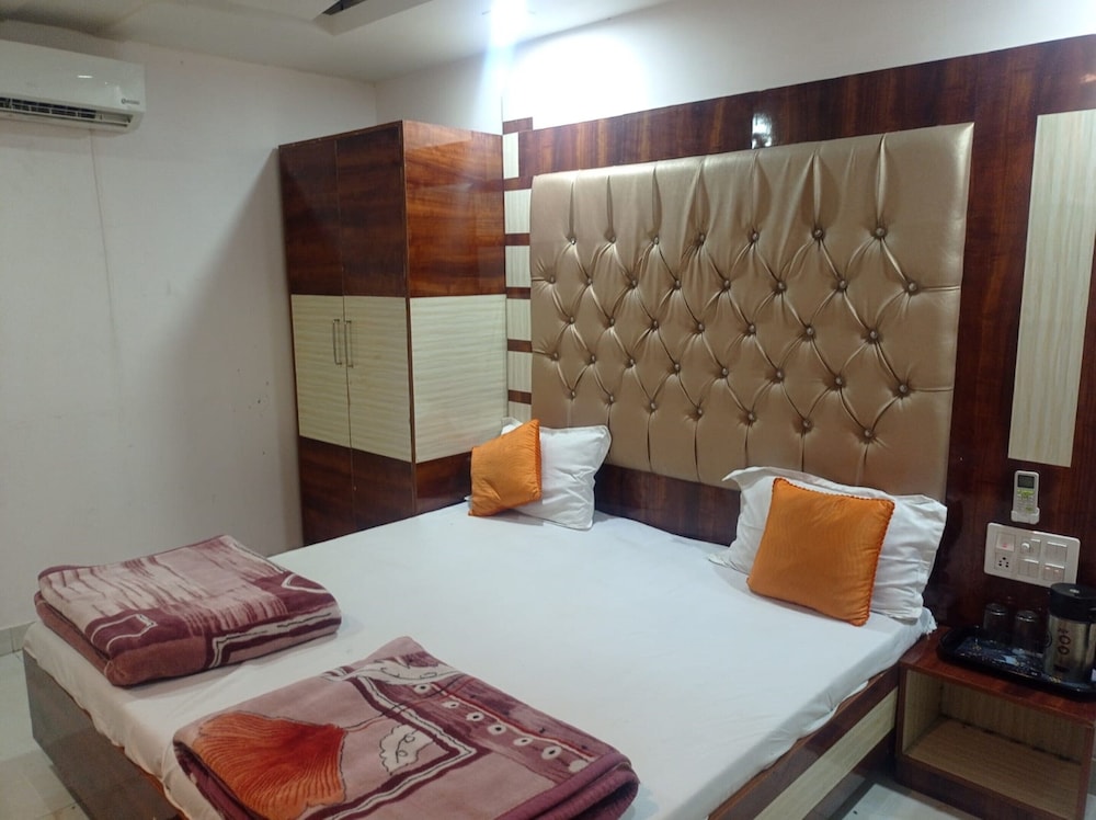 Deluxe Double Room, City View