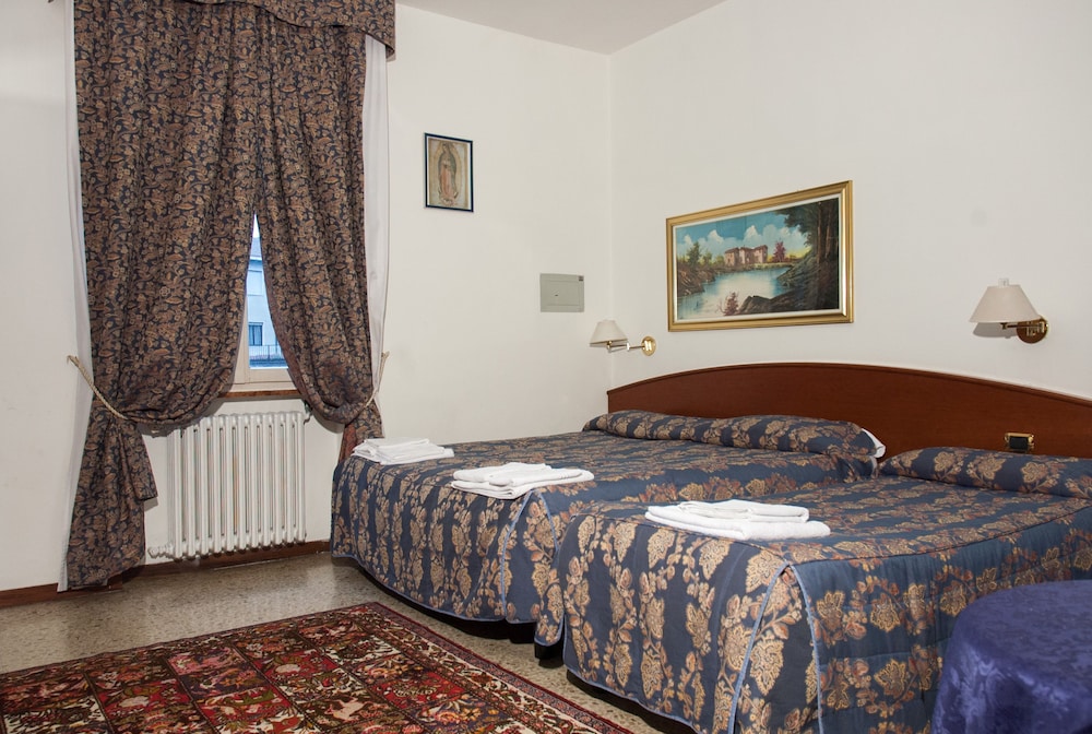 Triple Room photo 2