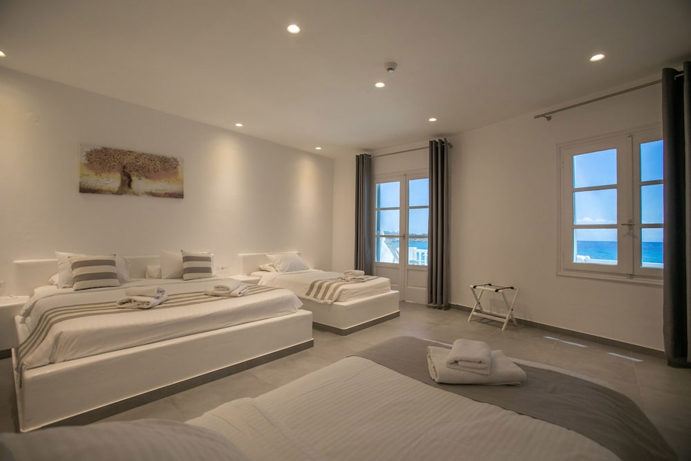 Deluxe Quadruple Room, 1 Bedroom, Sea View, Sea Facing - Photo 11
