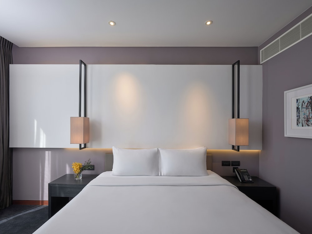 Executive Room, 1 King Bed - Photo 10